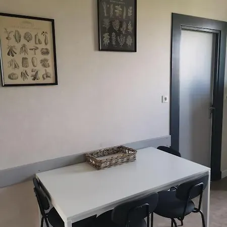 Apartamento 4 A 6 Personnes Pour Sejour Au Calme Cebazat